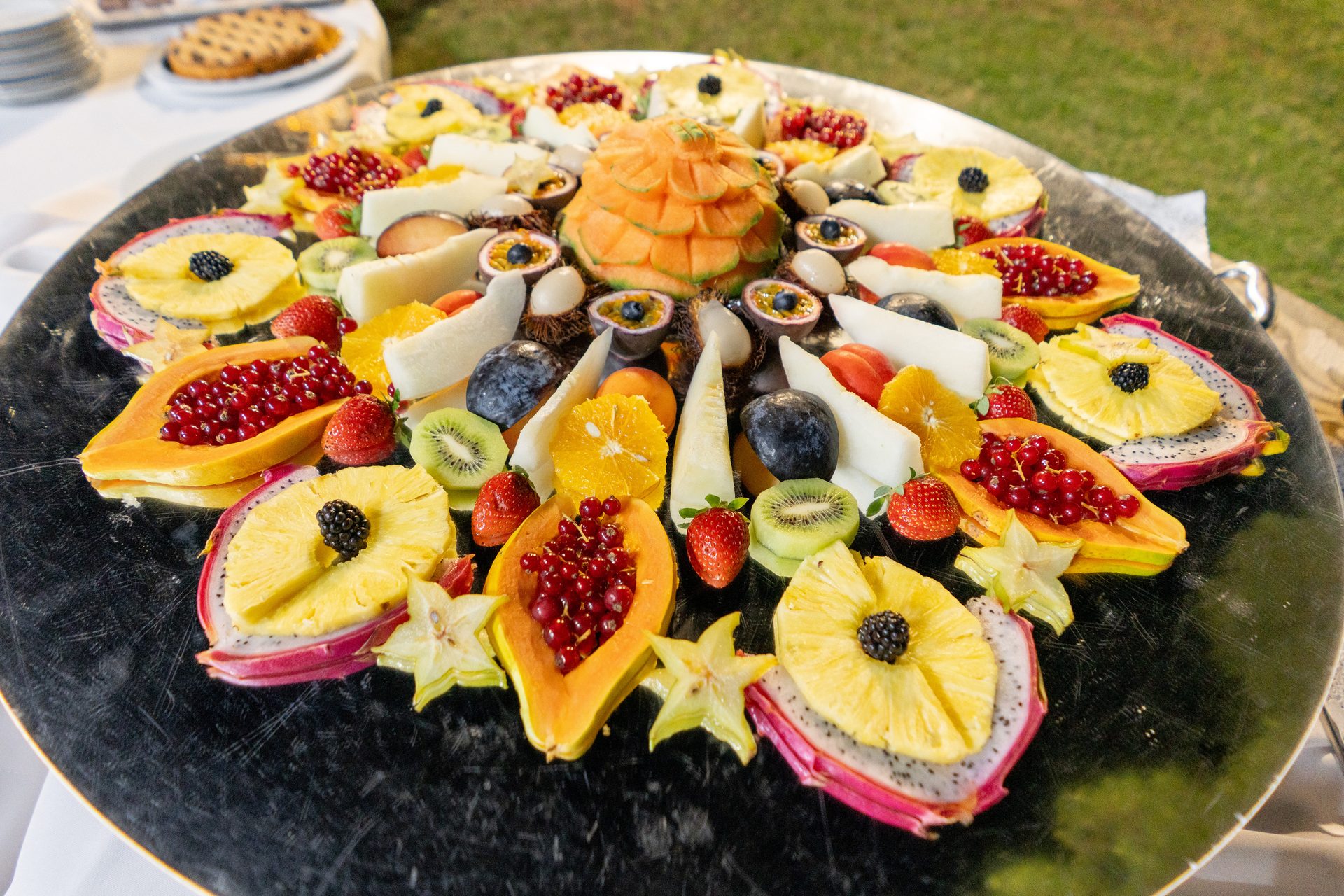 Gran buffet di frutta e dolci – Li Surìi